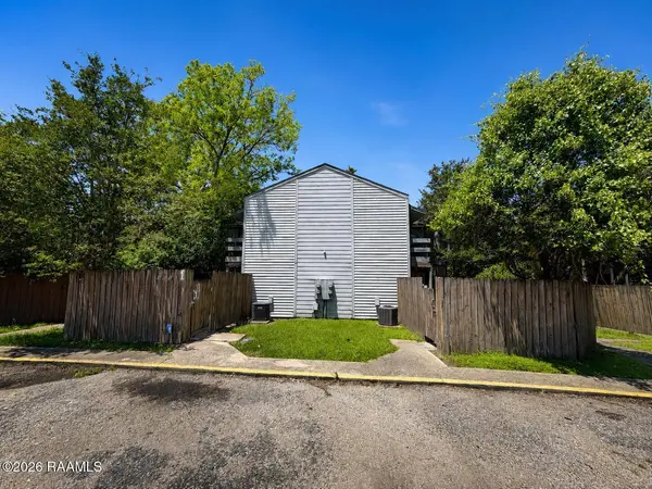 300 Fox Run AVE, Lafayette, LA 70508