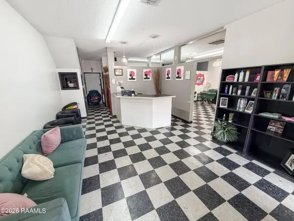 1203 S Union ST, Opelousas, LA 70570
