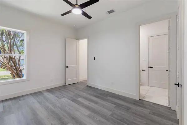 1008 W Walker Street, Denison, TX 75020