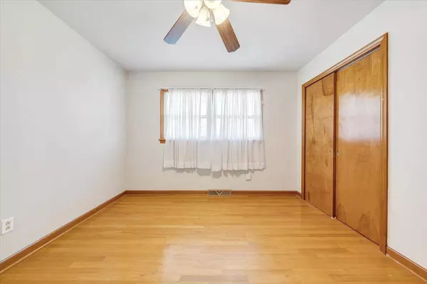 2422 Kingston RD, Roanoke, VA 24017