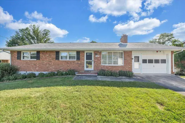 2422 Kingston RD, Roanoke, VA 24017