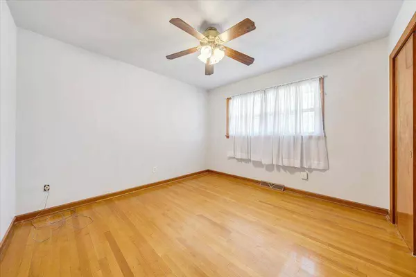 2422 Kingston RD, Roanoke, VA 24017