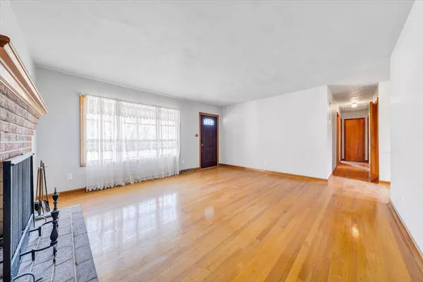 2422 Kingston RD, Roanoke, VA 24017