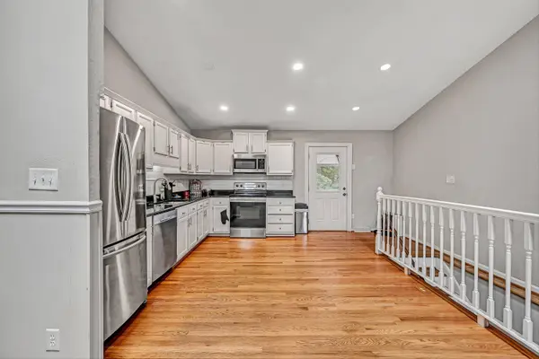 8127 Ashton LN, Roanoke, VA 24019
