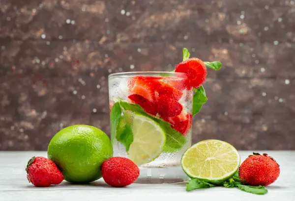 feature image of Strawberry Lime Mocktail: Naturally sweet, bubbly and refreshing... Ahhhhh!