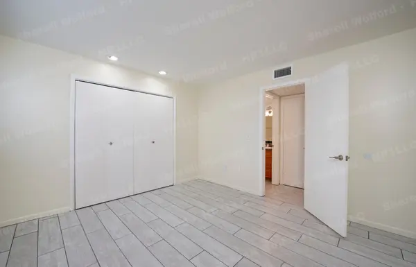 5739 Peregrine Ave, Orlando, FL 32819-7505