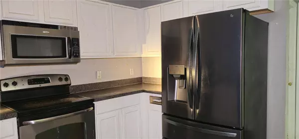 2570 COACHMAN DR, Deltona, FL 32738