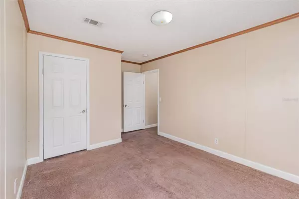 25542 MATHEW ST, Christmas, FL 32709