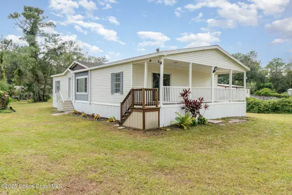 25542 Mathew ST, Christmas, FL 32709