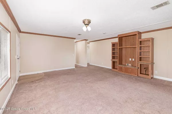 25542 Mathew ST, Christmas, FL 32709