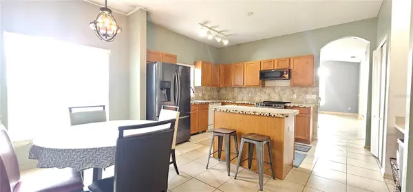 10927 LEADER LN, Orlando, FL 32825