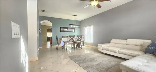 10927 LEADER LN, Orlando, FL 32825