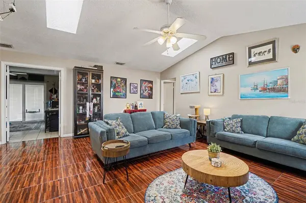 596 LAKE DOE BLVD, Apopka, FL 32703