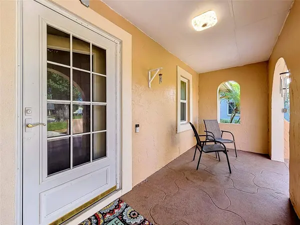 5020 THE OAKS CIR, Orlando, FL 32809