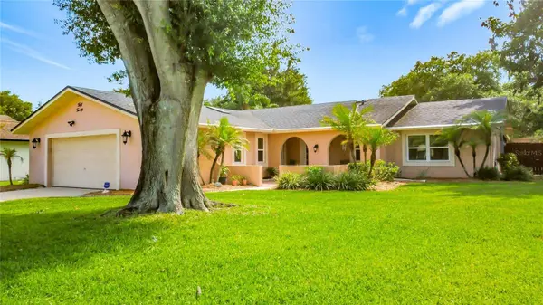5020 THE OAKS CIR, Orlando, FL 32809