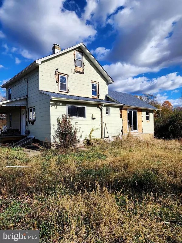 899 ADELPHIA-FARMINGDALE, Freehold, NJ 07728