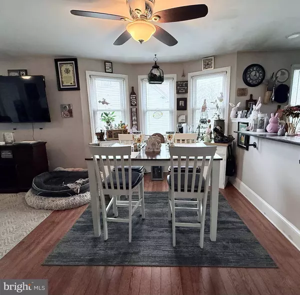 217 S FELLOWSHIP RD, Maple Shade, NJ 08052