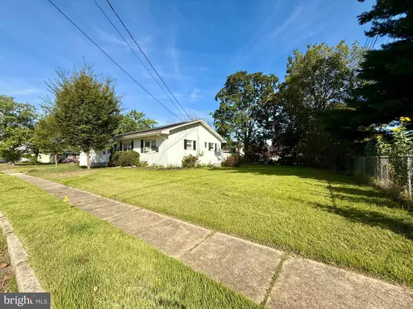 279 LINCOLN AVE, Paulsboro, NJ 08066