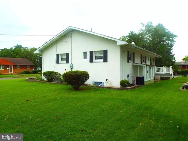 279 LINCOLN AVE, Paulsboro, NJ 08066