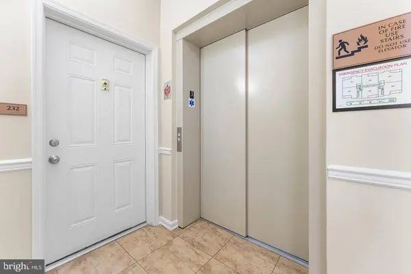 234 BREEDERS CUP DR, Cherry Hill, NJ 08002