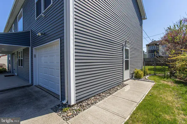 32 MAYFAIR CIR, Willingborough, NJ 08046