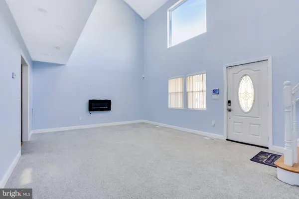 32 MAYFAIR CIR, Willingborough, NJ 08046