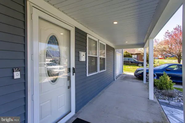 32 MAYFAIR CIR, Willingborough, NJ 08046