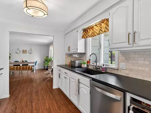 195 Somerworth DR, Rochester, NY 14626