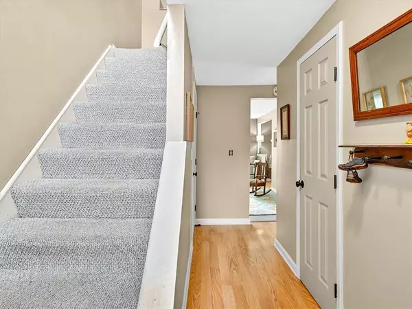 8000 Marlin DR #A, Clay, NY 13041