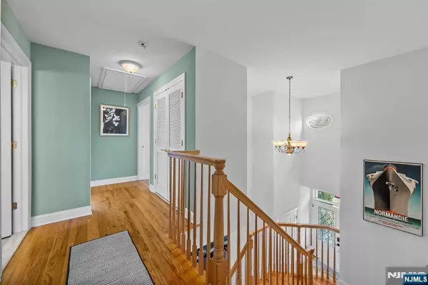 434 4th AVE, Westwood, NJ 07675