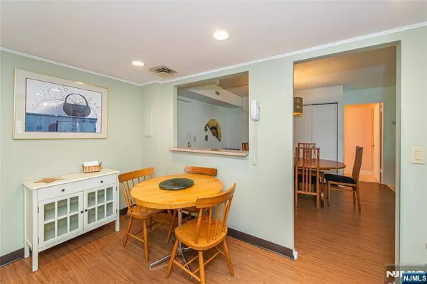 521 S Piermont AVE #410A, River Vale, NJ 07675