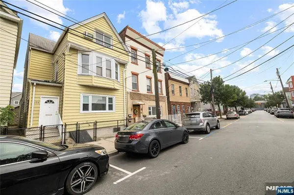 126 Grant AVE, Harrison, NJ 07029