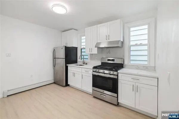 126 Grant AVE, Harrison, NJ 07029