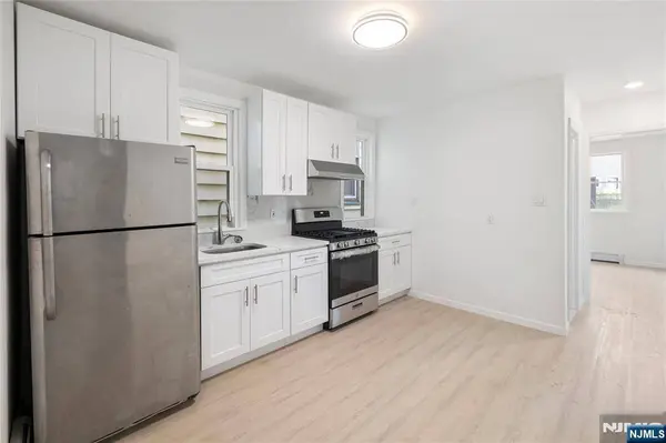 126 Grant AVE, Harrison, NJ 07029