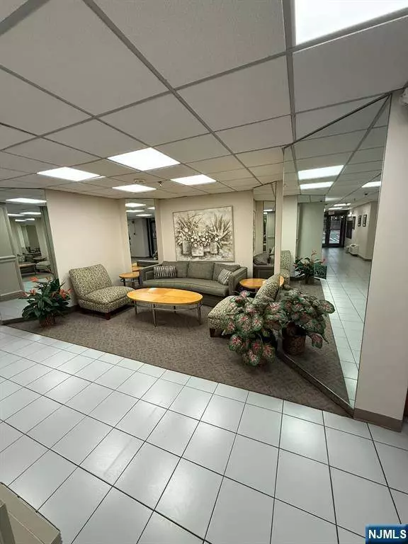 5 Linden ST #3D, Hackensack, NJ 07601