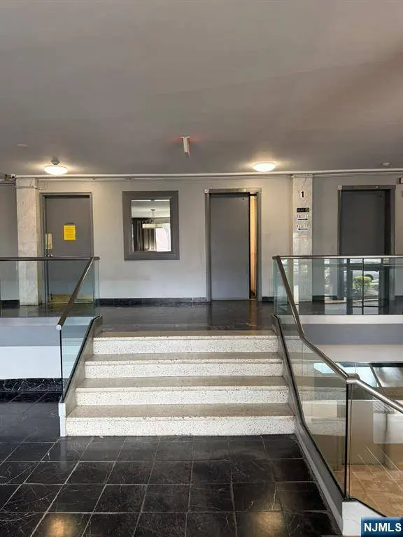 39 39th ST #2L, Paterson, NJ 07514