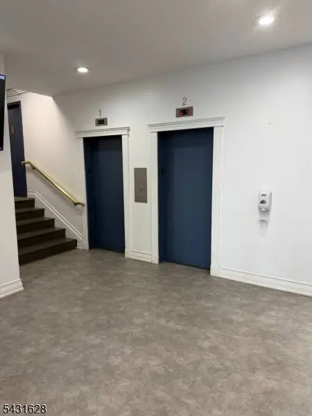 285 Aycrigg Ave #10i, Passaic City, NJ 07055