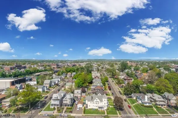285 Aycrigg Ave #10i, Passaic City, NJ 07055