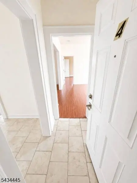 137 Hammond Ave #4, Passaic City, NJ 07055