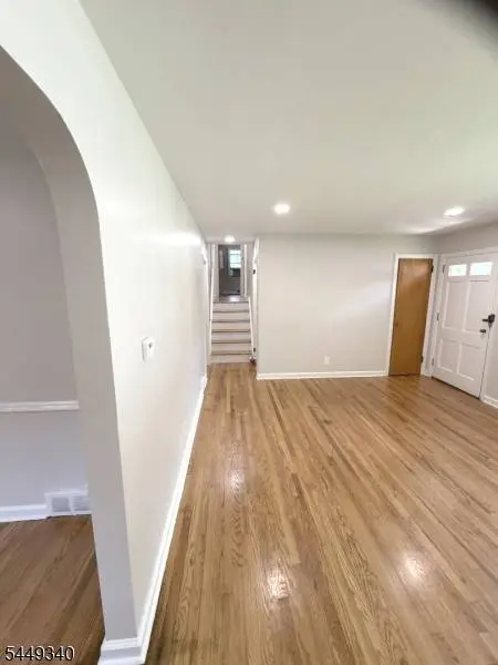 22 Springbrook Rd, Livingston Twp., NJ 07039