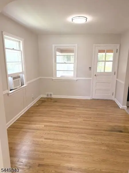 22 Springbrook Rd, Livingston Twp., NJ 07039