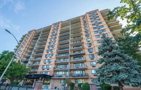60 Parkway Dr #12J