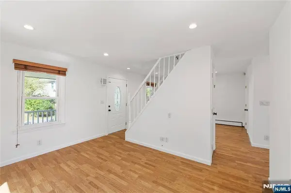 437 4th AVE, Westwood, NJ 07675
