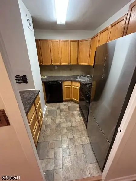 285 Aycrigg Ave #3D, Passaic City, NJ 07055