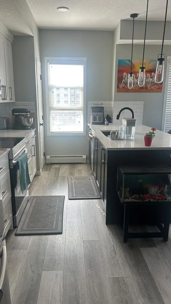 200 Harvest Hills Pl NE #402, Calgary, AB T3K