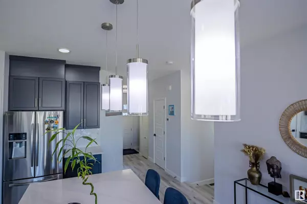 2759 CHOKECHERRY PL SW SW, Edmonton, AB T2X 2J9