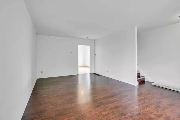 2211 19 ST Northeast #139, Calgary, AB T2E 4Y5