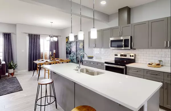 Keswick Cmn SW #1P, Edmonton, AB T6W