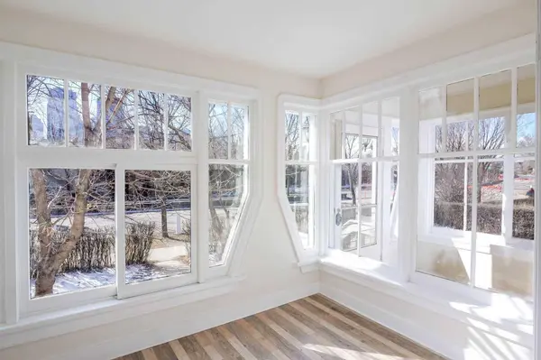 434 Memorial DR NW, Calgary, AB T2N 3C3