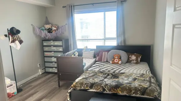 200 Harvest Hills Pl NE #402, Calgary, AB T3K